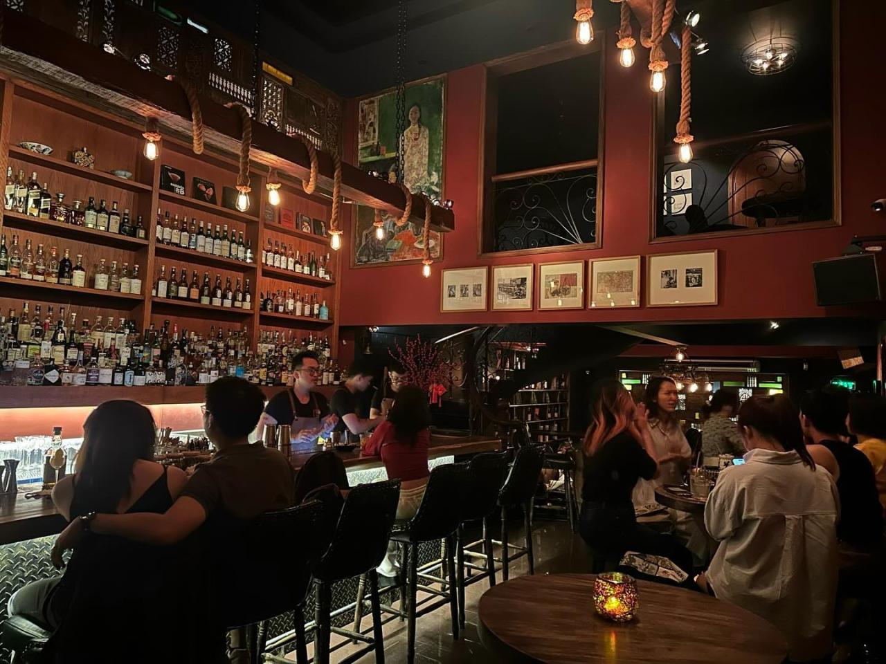 The ATM Cocktail Bar & Kitchen - Top hidden bars in District 1